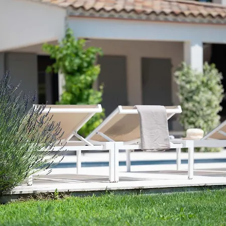 Villa Beaumont 84mont *